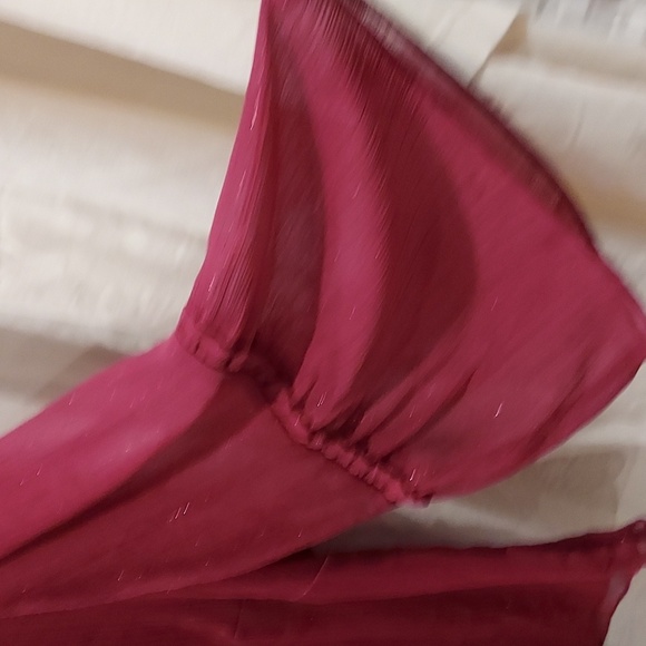 Lauren Conrad Sheer Maroon Red with Gold Thread Accents w/ Bell Sleeves Size 1X - Picture 2 of 7